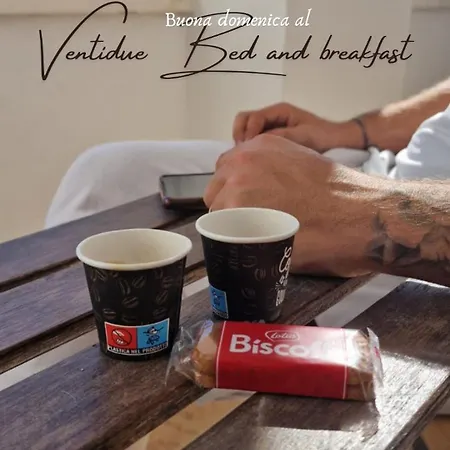 Ventidue Bed & Breakfast *